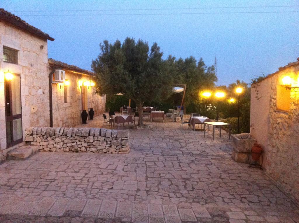 Agriturismo Al Casale Donnafugata Kültér fotó