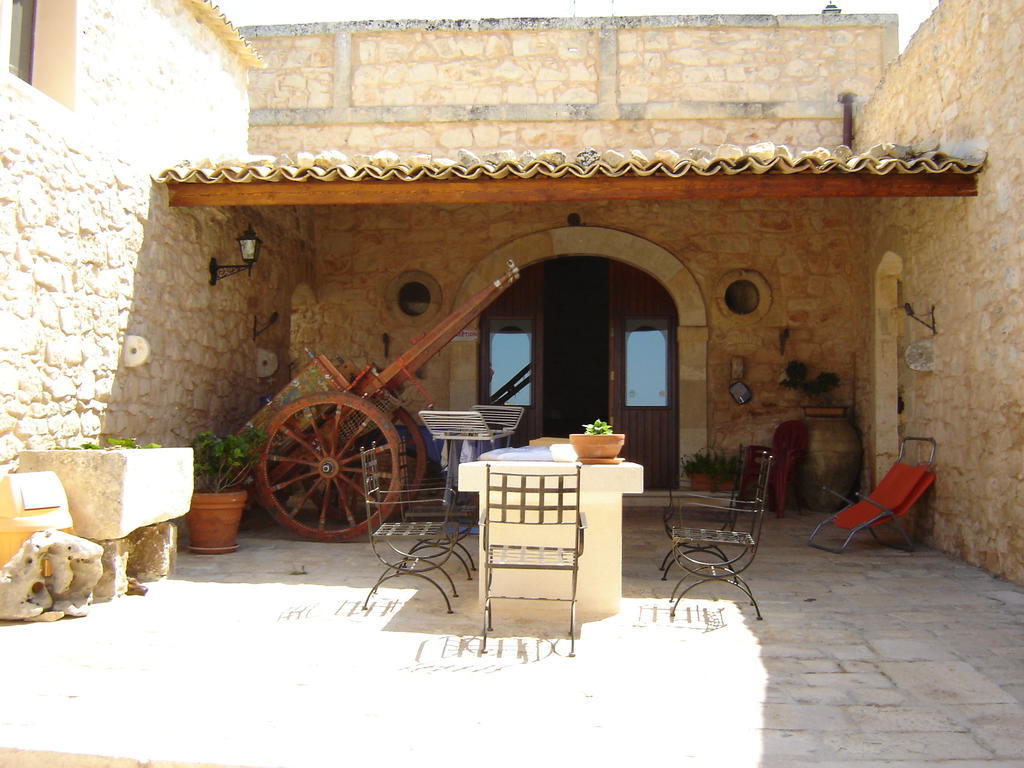 Agriturismo Al Casale Donnafugata Kültér fotó